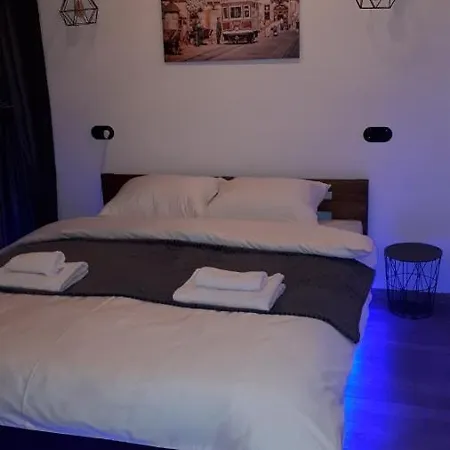 Loft з балконом в центрі львова * Lviv