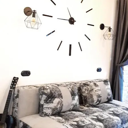 Loft з балконом в центрі львова Lviv